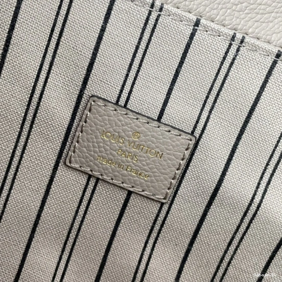 MÉTIS POCHETTE VUITTON LOUIS 0411